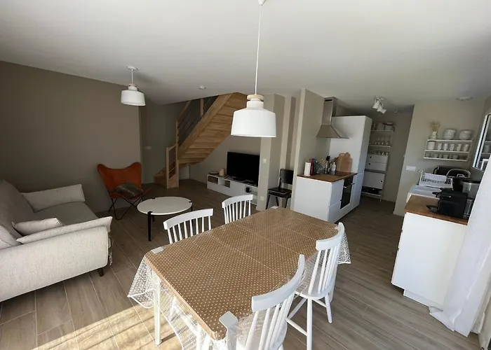 Cornelia Villa